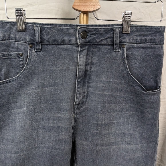 ASOS DESIGN Men's Stretch Slim Jeans Sz 32 - Picture 3 of 10